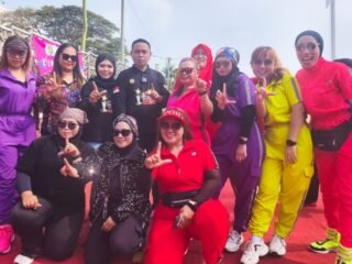 SENAM ZUMBA PENUH SEMANGAT, BAZAR UMKM MERAH PUTIH PWDPI SUKSES DIGELAR DIHADIRI 1.000 PESERTA