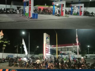 Antrean Pertalite Mengular Hingga 1 Kilometer di SPBU Sumberjambe, Warga Memilih Bertahan Jam-jam