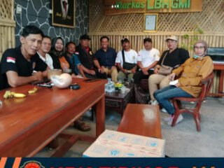 DEWAN REDAKSI MEDIA BERITA IDIALIS NUSANTARA (BIN) TAJAM TERPERCAYA CERDAS CADAS BERKELAS, RESMI DIBENTUK DI KANTOR LBH GADJAH MADHA INDONESIA