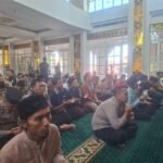 Polresta Sidoarjo Bersama Warga Gelar Doa Bersama, Mohon Kesembuhan Santri Ponpes Manbaul Hikam