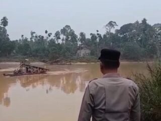 Tindak Lanjut Pengaduan Warga, Polsek Cerenti Temukan Enam Rakit PETI Di Sungai Kuantan
