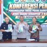 Kapolres Inhil Pimpin Konferensi Pers, Ungkap Peredaran 3 Kg Sabu Kolaborasi dengan Bea Cukai Tembilahan