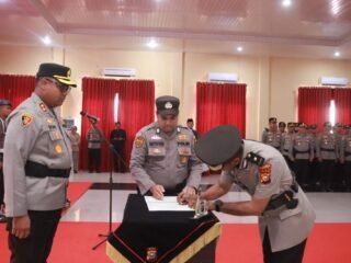 Kapolres Kampar Pimpin Sertijab Kapolsek Kampar Kiri Kompol Rusyandi Z. Siregar, S.Sos., M.H Di Gantikan Kompol Nurman S.H., M.H.