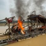Polsek Singingi Hilir Tertibkan 3 Rakit PETI Di Dua Lokasi, Seluruhnya Dimusnahkan
