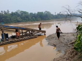 Layanan Kepolisian 110 Direspons Cepat, Polsek Cerenti Tindak PETI Di Sungai Kuantan