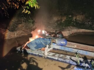 Polsek Kuantan Tengah Tindak PETI Ilegal Di Bawah Kantor DPRD Kuansing