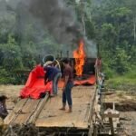 Polsek Kuantan Mudik Tertibkan Dua Rakit PETI Di Sekitar Venue Dayung Kebun Nopi