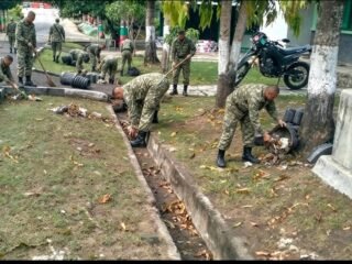 Personel Kodim 0112/Sabang Rutin Bersih‑bersih Pangkalan Jaga Keindahan Lingkungan Kantor