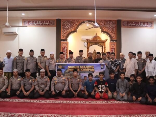 Wujudkan Polisi Bersama Masyarakat, Wakapolres Kampar Ajak Warga Saring Sebelum Sharing Lawan Hoaks