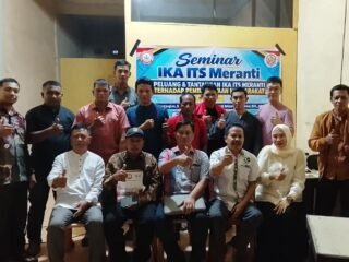 SEMINAR IKA ITS MERANTI DIBUKA RESMI OLEH REKTOR DR H MUSTAQIM,SE.,SH,S.IP.,MM*