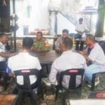 Perkuat Koordinasi, Babinsa Paya Bersama Tim PORA Jaga Pengawasan Orang Asing