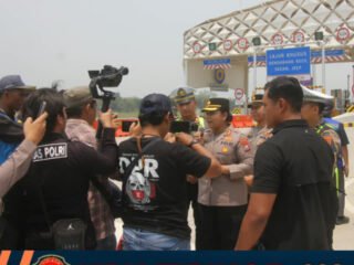 Antisipasi Macet Perbaikan Jembatan Pajarakan, Tol Prosiwangi Jadi Jalur Utama Kendaraan Besar