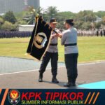 Tinggalkan Polda Jatim, Irjen Pol Nanang Avianto Titipkan Pesan Pengabdian dan Bangga Atas Tanda Kehormatan Samkaryanugraha