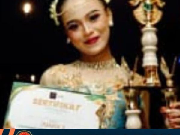 Melestarikan Budaya, Mengukir Prestasi: Perjalanan Az Zahra Alikha Putri di Dunia Tari Jaipongan