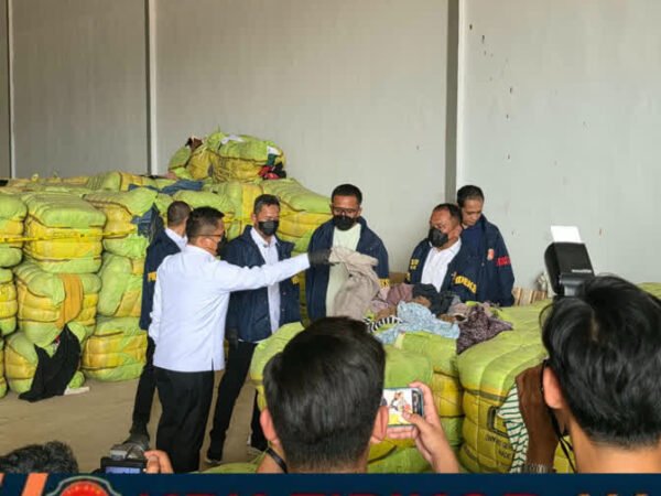 Bareskrim Tindak Gudang Impor Ilegal Rp15 Miliar di Subang demi Amankan Industri Tekstil Nasional